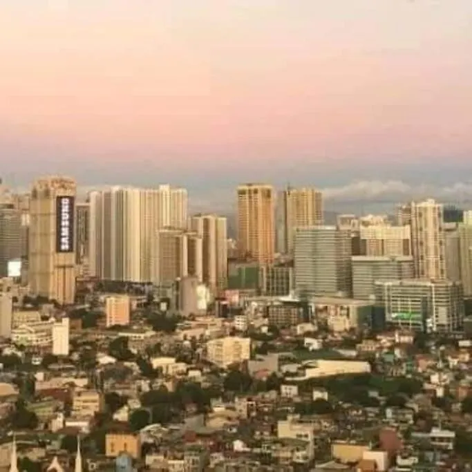 Daire Cozy Condo Near Main Central Business Districts Manila